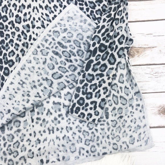 Animal Print Pullover - Picture 5 of 7